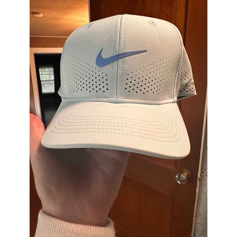 Nike Club Cap AeroBill DriFIT ADV Light Blue Running Hat - Picture 4 of 4